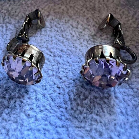 Vintage purple stone earrings - Picture 1 of 3